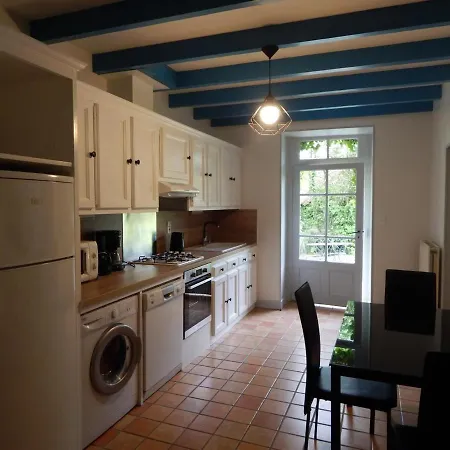 Semesterbostad Spacieux Avec Jardin, Piscine, Cheminee, Et Equipements Bebe Au Coeur Des Vignes Du Cognac - Fr-1-653-59 Lignieres-Ambleville