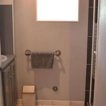 Spacieux Avec Jardin, Piscine, Cheminee, Et Equipements Bebe Au Coeur Des Vignes Du Cognac - Fr-1-653-59 Feriehus *