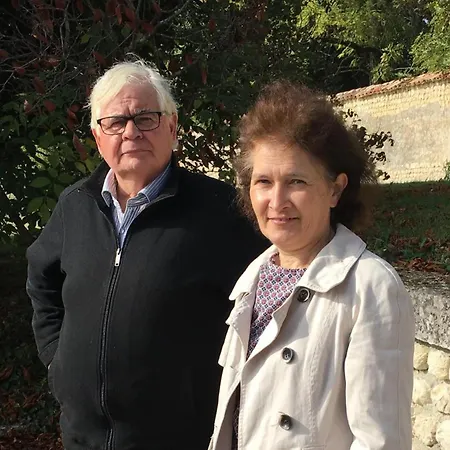 Spacieux Avec Jardin, Piscine, Cheminee, Et Equipements Bebe Au Coeur Des Vignes Du Cognac - Fr-1-653-59 Feriehus *