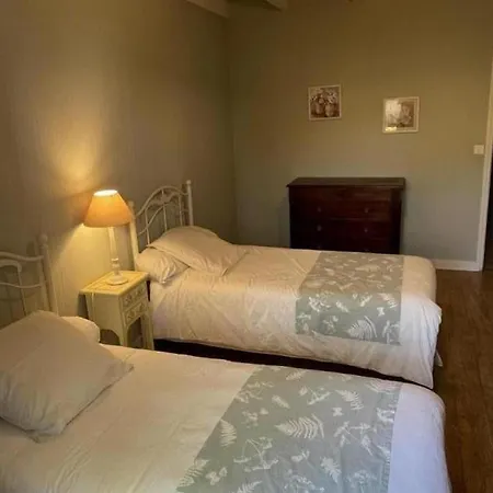Spacieux Avec Jardin, Piscine, Cheminee, Et Equipements Bebe Au Coeur Des Vignes Du Cognac - Fr-1-653-59 Lignieres-Ambleville