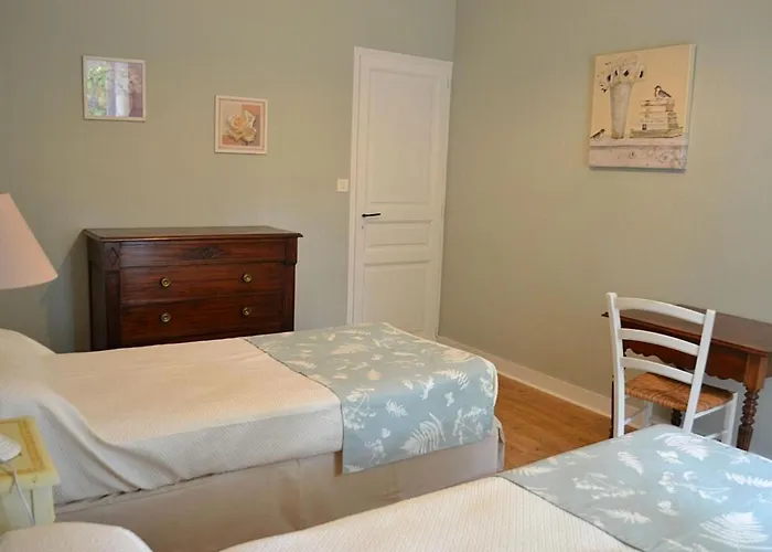 Feriehus Spacieux Avec Jardin, Piscine, Cheminee, Et Equipements Bebe Au Coeur Des Vignes Du Cognac - Fr-1-653-59 *